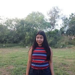 Meet your Posher, Itzel